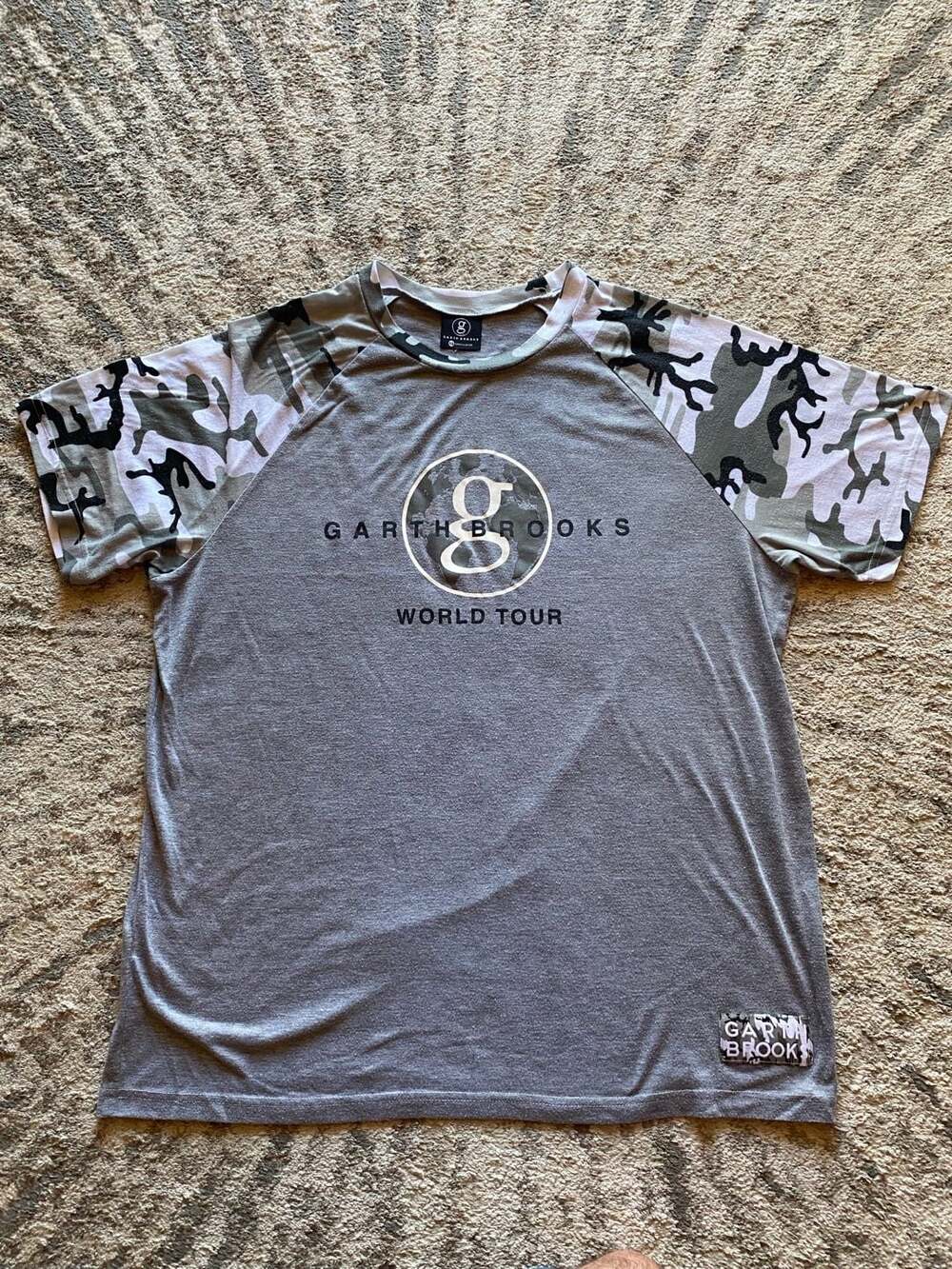 Garth Brooks World Tour Concert T Shirt XL Raglan Gray Black Graphic Tee